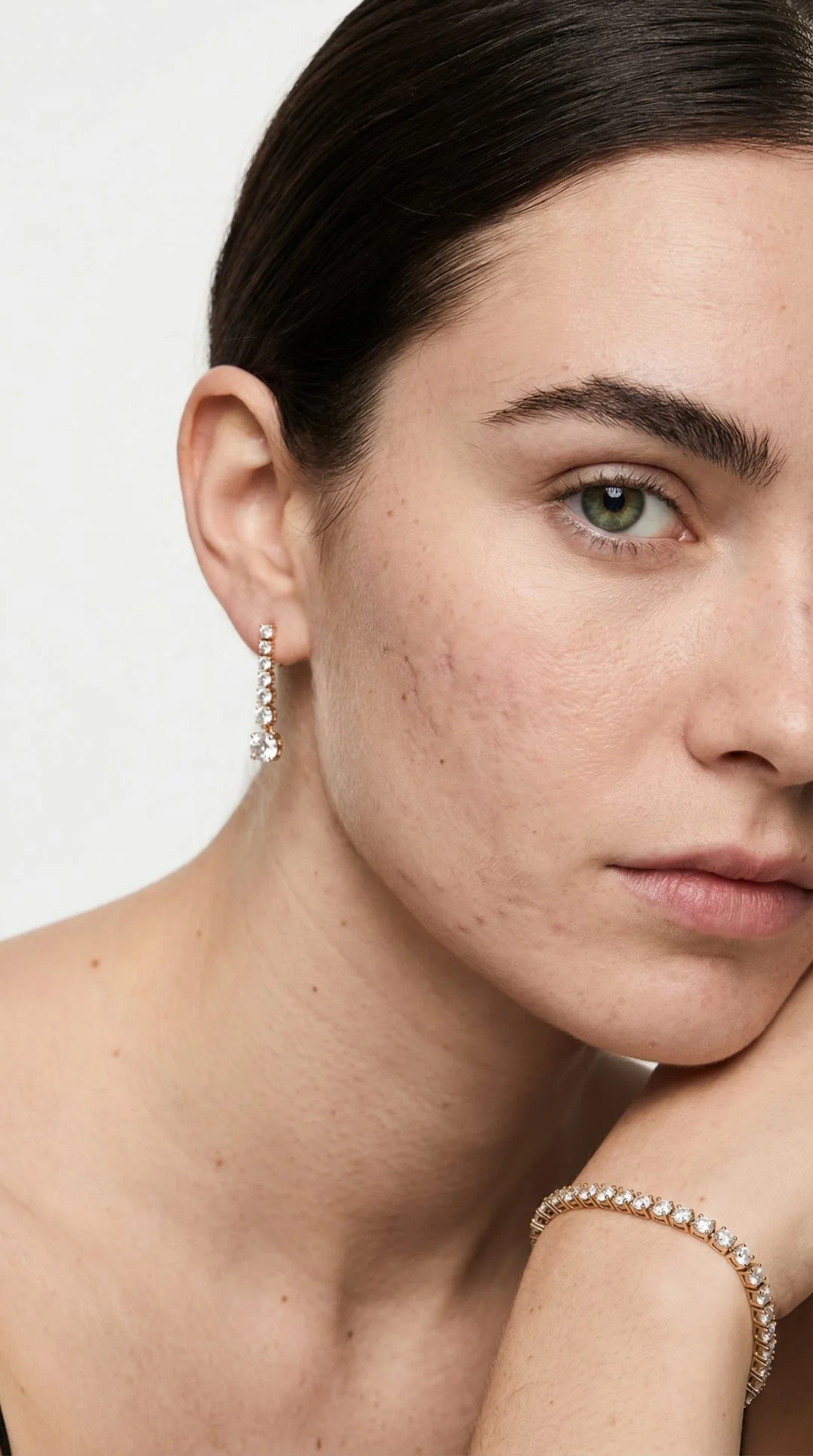 Jewelry Image Editor AI: Studio Results From Phone Photos