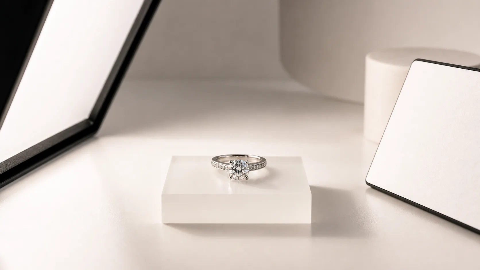 How to Light a Ring: Big Diffused Source, Small Aperture